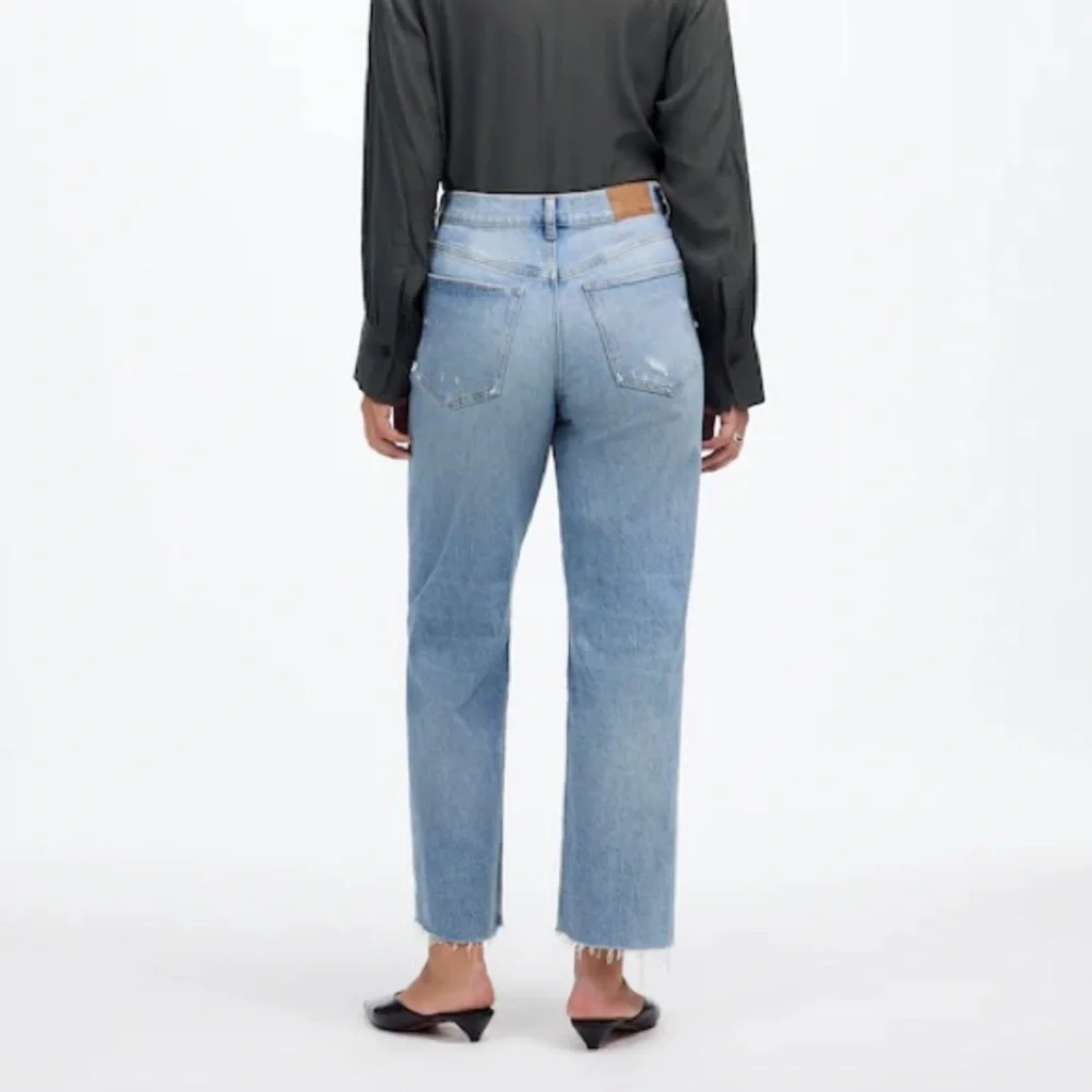 Madewell The Perfect Vintage Wide-Leg Crop Jean in Hallstead Wash - Picture 6 of 9